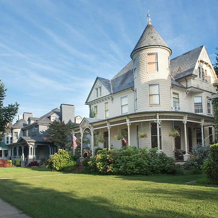 10 Clarke Bed & Breakfast Frederick Exterior foto